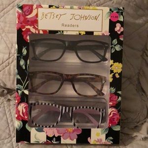 Betsey Johnson Readers